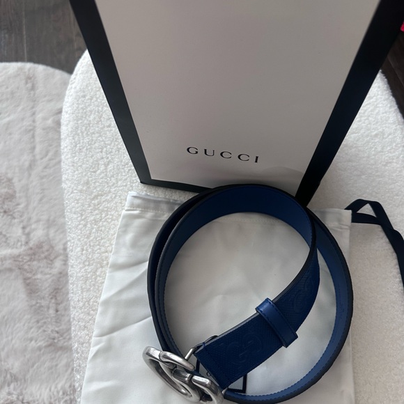 Brand new Gucci belt size 80 - Picture 3 of 3